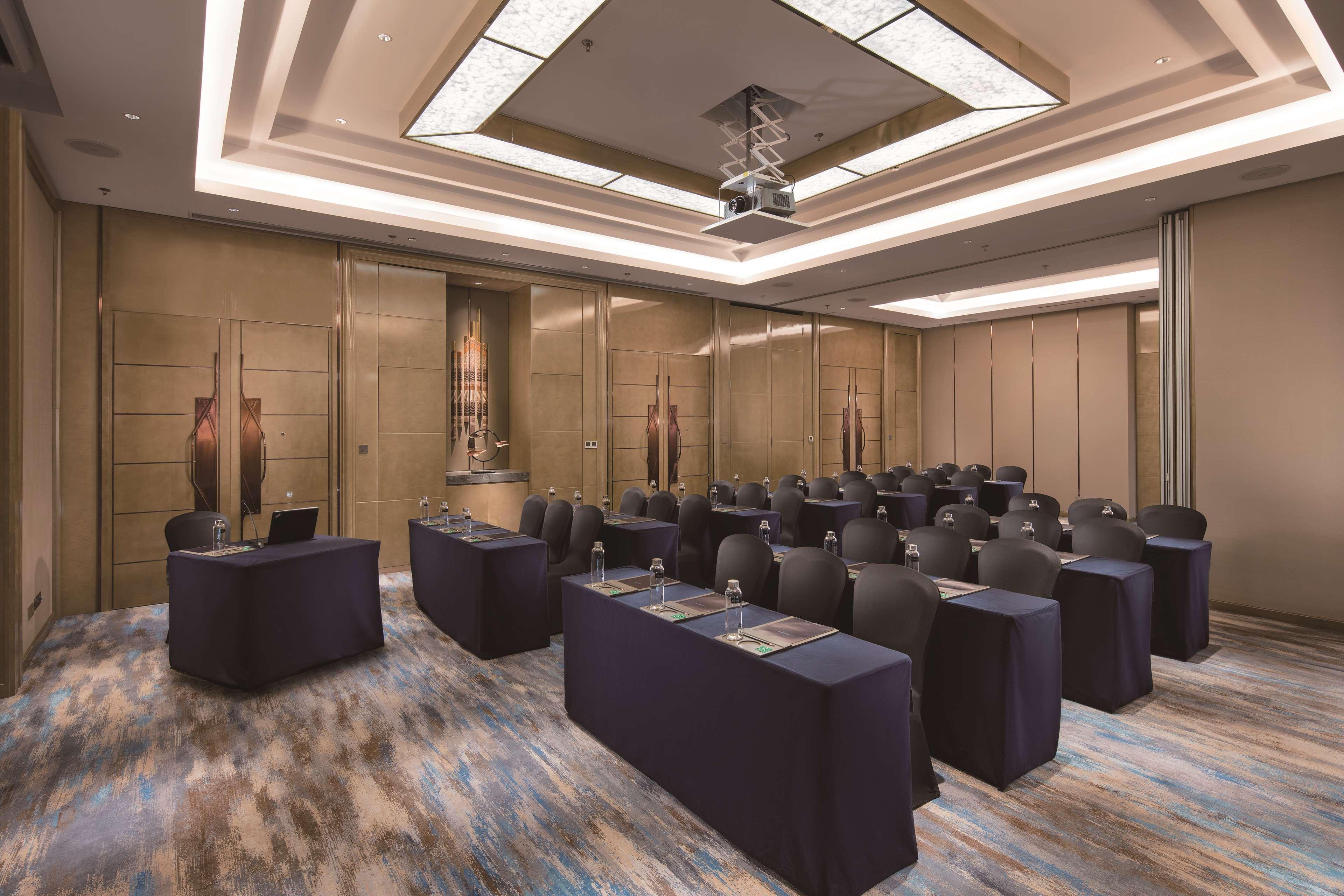 Hilton Shenyang Otel Dış mekan fotoğraf